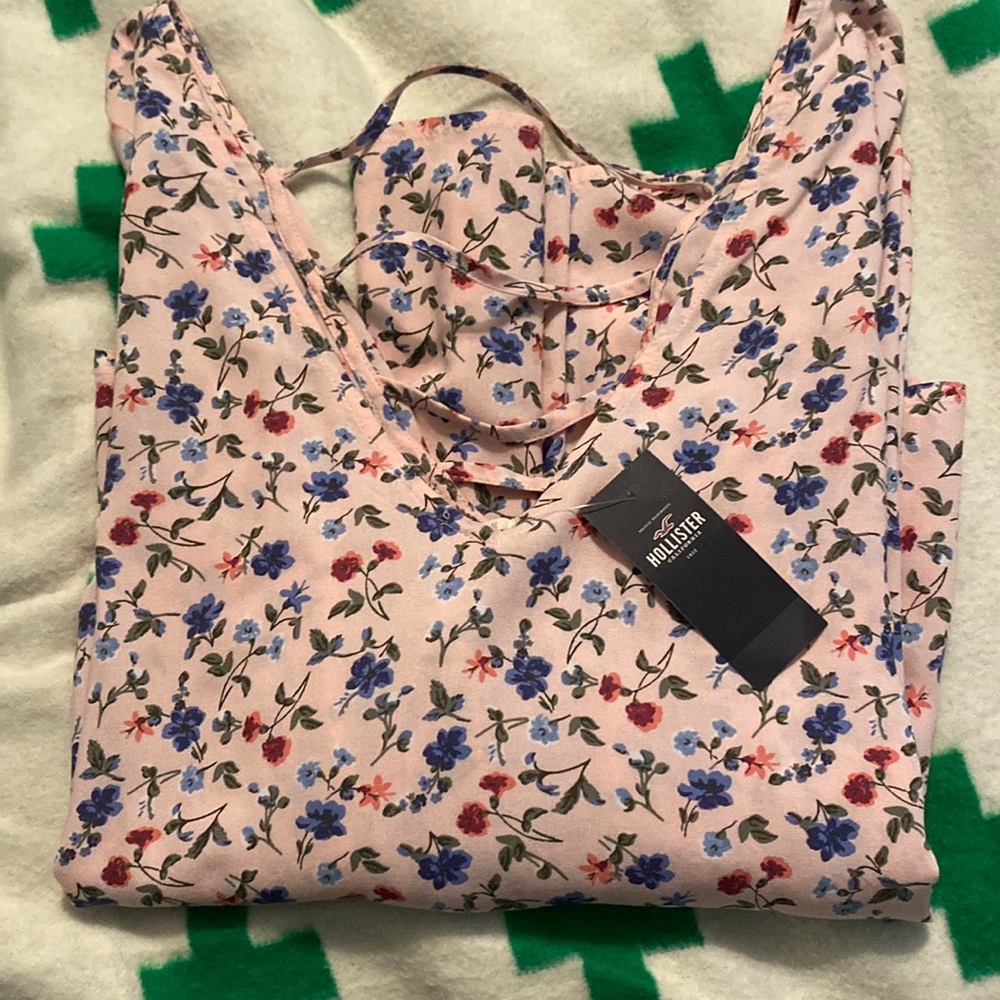 Hollister Top